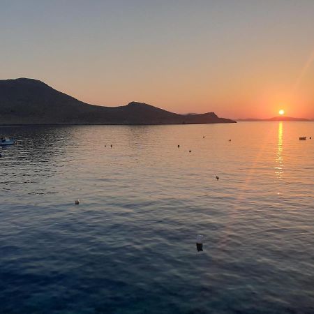 Casa Porphyra Villa Chalki Town Bagian luar foto